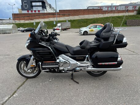 2002 Honda GL 1800 Gold Wing, чёрный, 675000 рублей, вид 4
