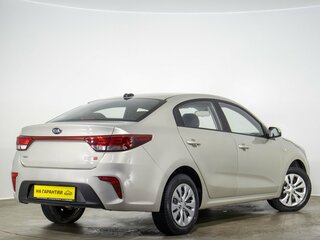 2020 Kia Rio IV, серебристый, 1479000 рублей, вид 4