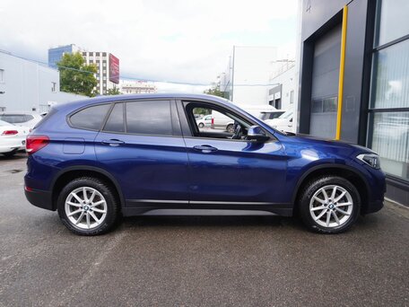 2020 BMW X1 18i sDrive II (F48) Рестайлинг, синий, 2198000 рублей, вид 4