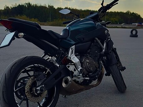2014 Yamaha MT-07 (FZ-07), зелёный, 625000 рублей, вид 4
