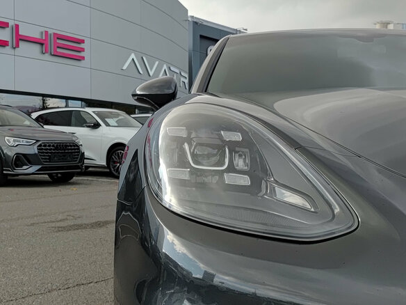 2019 Porsche Panamera 4 Sport Turismo II, серый, 7500000 рублей - вид 16