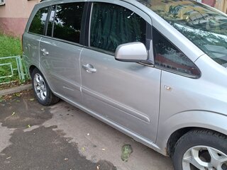 2010 Opel Zafira B Рестайлинг, серый, 750000 рублей, вид 2