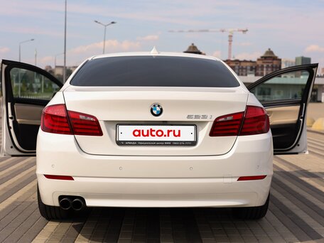 2010 BMW 5 серии 523i VI (F10/F11/F07), белый, 1730000 рублей, вид 5