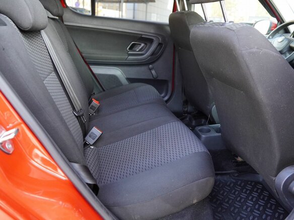 2011 Skoda Fabia II Рестайлинг, красный, 350000 рублей - вид 16