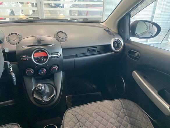 2008 Mazda 2 II (DE), серый, 346000 рублей - вид 22