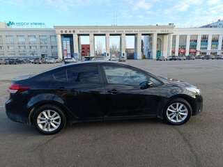 2019 Kia Cerato III Рестайлинг (Classic), чёрный, 1860000 рублей, вид 4