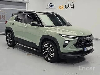 2023 Chevrolet TrailBlazer III, зелёный, 1460000 рублей, вид 1