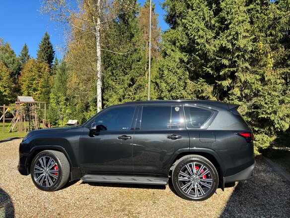 2022 Lexus LX 500d IV, чёрный, 13900000 рублей - вид 4