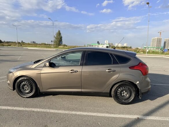 2012 Ford Focus III, серый, 700000 рублей - вид 4