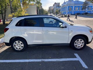 2010 Mitsubishi ASX I, белый, 800000 рублей, вид 4