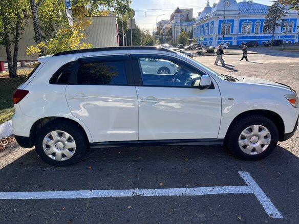2010 Mitsubishi ASX I, белый, 770000 рублей - вид 3