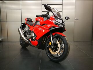 2026 Voge RR500S, красный, 687000 рублей, вид 1