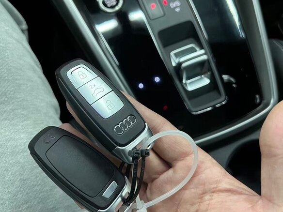 2022 Audi A3 35 TFSI IV (8Y), пурпурный, 2100000 рублей - вид 33