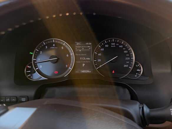 2015 Lexus ES 200 VI Рестайлинг, чёрный, 2300000 рублей - вид 6