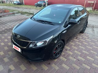 2011 Kia Rio III, чёрный, 780000 рублей, вид 4