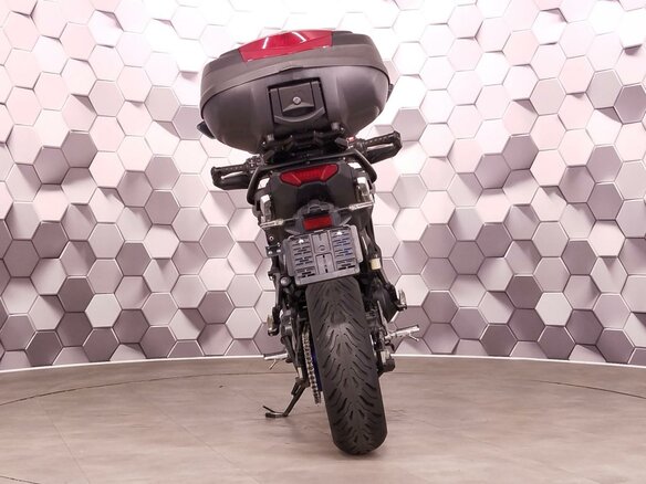 2022 Yamaha Tracer 9, серебристый, 1377000 рублей - вид 5
