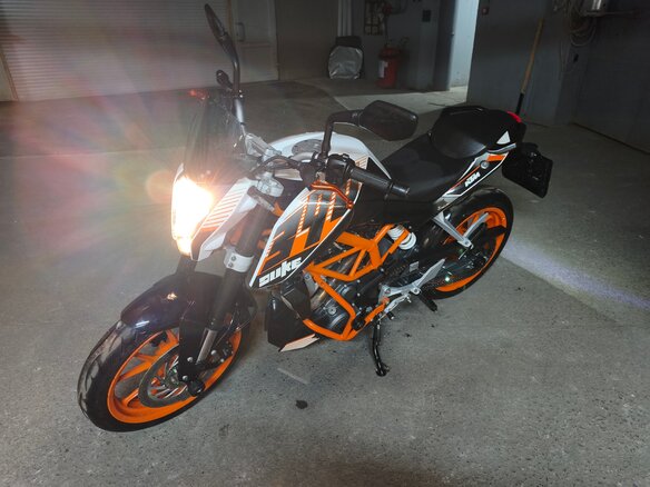 2014 KTM 390 Duke, белый, 390000 рублей - вид 20