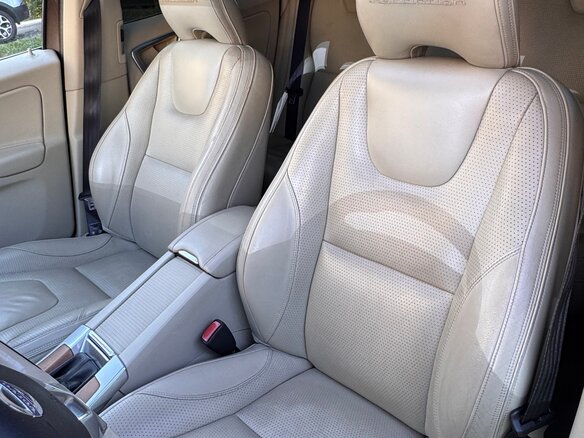 2014 Volvo XC60 I Рестайлинг, коричневый, 2800000 рублей - вид 8
