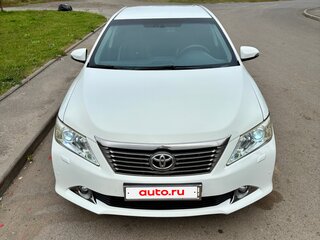 2012 Toyota Camry VII (XV50), белый, 1430000 рублей, вид 1