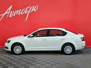 2020 Skoda Octavia III (A7) Рестайлинг, белый, 1799000 рублей, вид 2