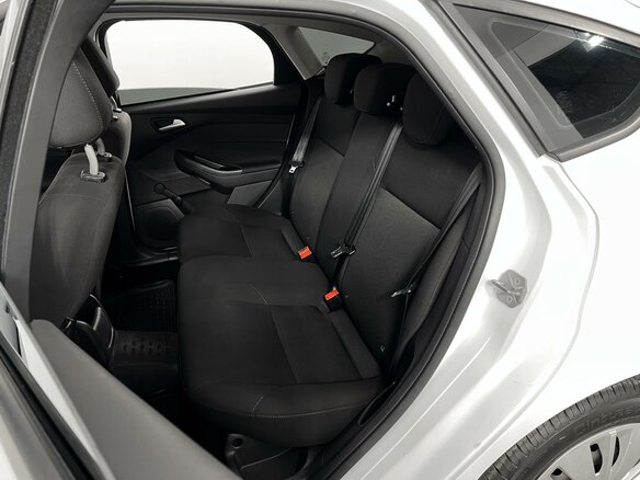 2015 Ford Focus III Рестайлинг, белый, 985000 рублей - вид 8