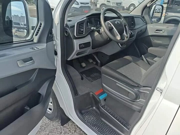 2026 Maxus V70, белый, 2450700 рублей - вид 13