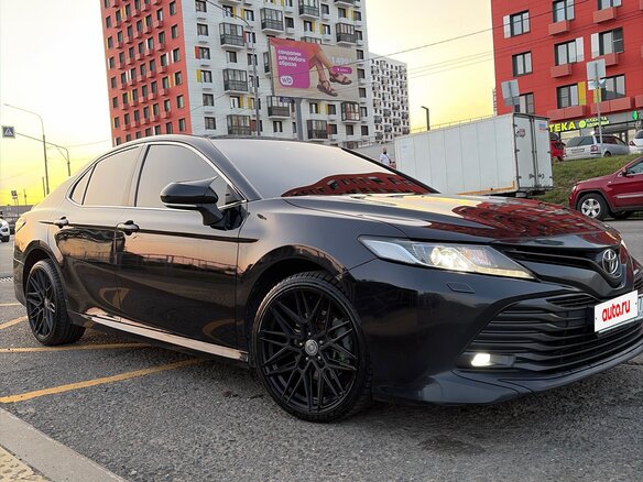 2019 Toyota Camry VIII (XV70), чёрный, 2300000 рублей - вид 7