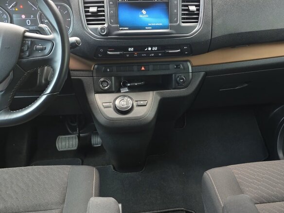 2022 Toyota ProAce Compact 8-speed II, коричневый, 4400000 рублей - вид 7
