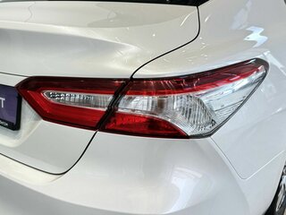 2020 Toyota Camry VIII (XV70), белый, 3200000 рублей, вид 2