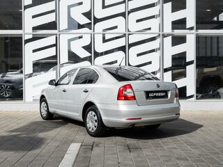 2013 Skoda Octavia II (A5) Рестайлинг, серый, 1180000 рублей, вид 2