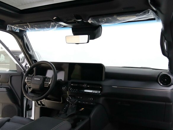 2026 Toyota Land Cruiser Prado 250 Series, белый, 11400000 рублей - вид 14