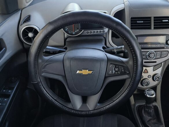 2014 Chevrolet Aveo II, серебристый, 469000 рублей - вид 10