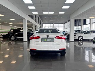 2014 Kia Cerato III, белый, 990000 рублей, вид 4
