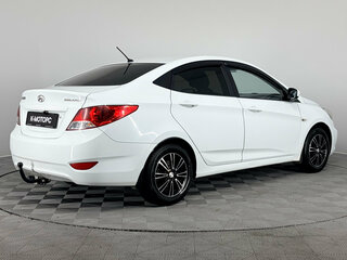 2011 Hyundai Solaris I, белый, 680000 рублей, вид 5