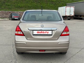 2013 Nissan Tiida I Рестайлинг, коричневый, 750000 рублей, вид 3