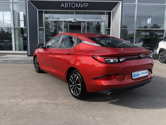 2023 JAC J7 I, красный - вид 6