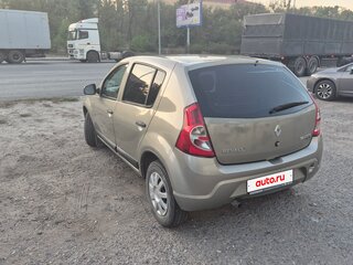 2011 Renault Sandero I, бежевый, 430000 рублей, вид 3