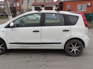 2011 Nissan Note I Рестайлинг, белый, 420000 рублей, вид 5