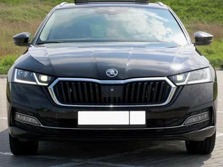 2022 Skoda Octavia IV (A8), чёрный, 2650000 рублей, вид 2