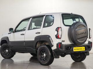 2024 Lada (ВАЗ) Niva Travel I, белый, 1149000 рублей, вид 4