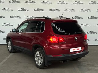 2009 Volkswagen Tiguan I, красный, 949000 рублей, вид 3