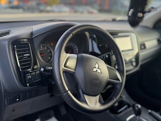 2012 Mitsubishi Outlander III, чёрный, 1270000 рублей, вид 4