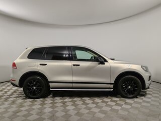 2012 Volkswagen Touareg II, серебристый, 1939000 рублей, вид 4