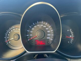 2014 Kia Rio III, коричневый, 850000 рублей, вид 5