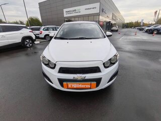 2012 Chevrolet Aveo II, белый, 620000 рублей, вид 2