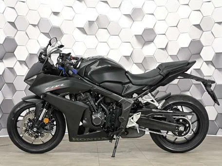 2024 Honda CBR 650R, чёрный, 1177000 рублей, вид 4