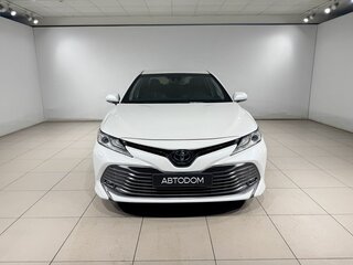 2018 Toyota Camry VIII (XV70), белый, 2790000 рублей, вид 2