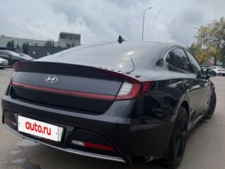 2020 Hyundai Sonata VIII (DN8), жёлтый, 1960000 рублей, вид 4