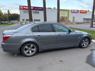 2008 BMW 5 серии 525i V (E60/E61) Рестайлинг, серый, 950000 рублей, вид 3