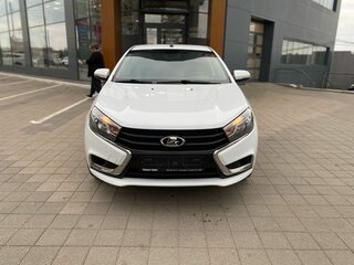 2017 Lada (ВАЗ) Vesta I, белый, 750000 рублей, вид 2